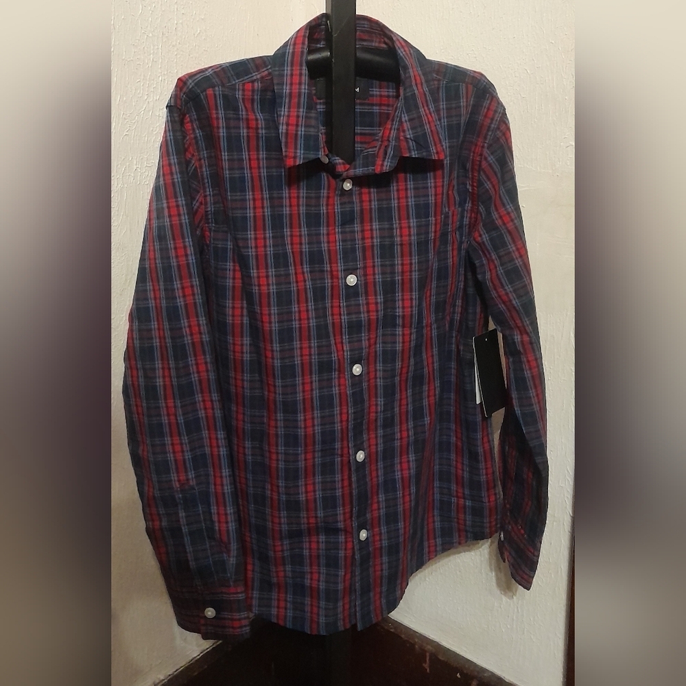 Brand new w/tags boys plaid button up long sleeve shirt size 10/12 Nordstroms